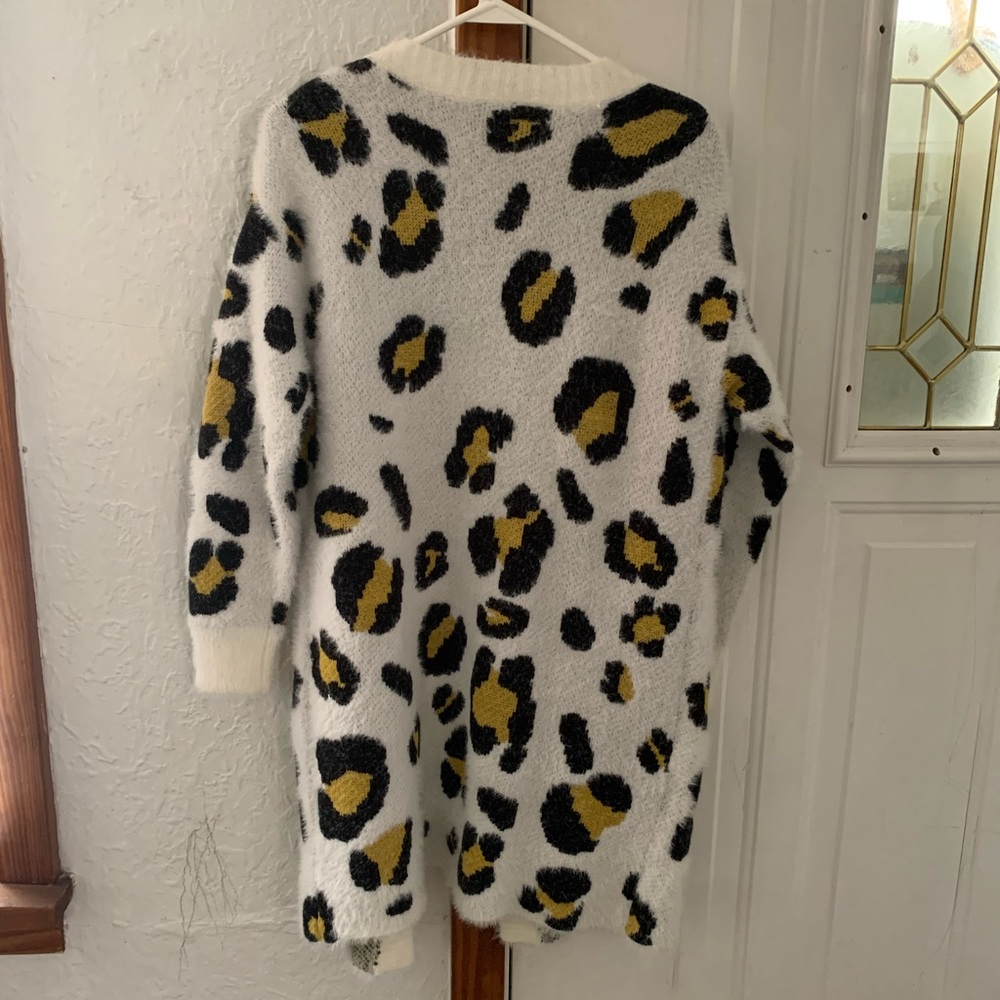 Animal print long cardigan💲 - Picture 2 of 4